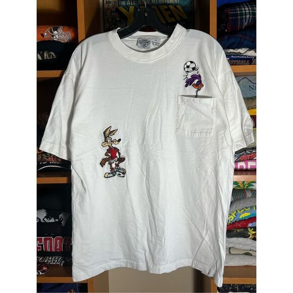 Vintage 1991 Looney Tunes ACME Roadrunner Coyote Tee - Picture 1 of 8